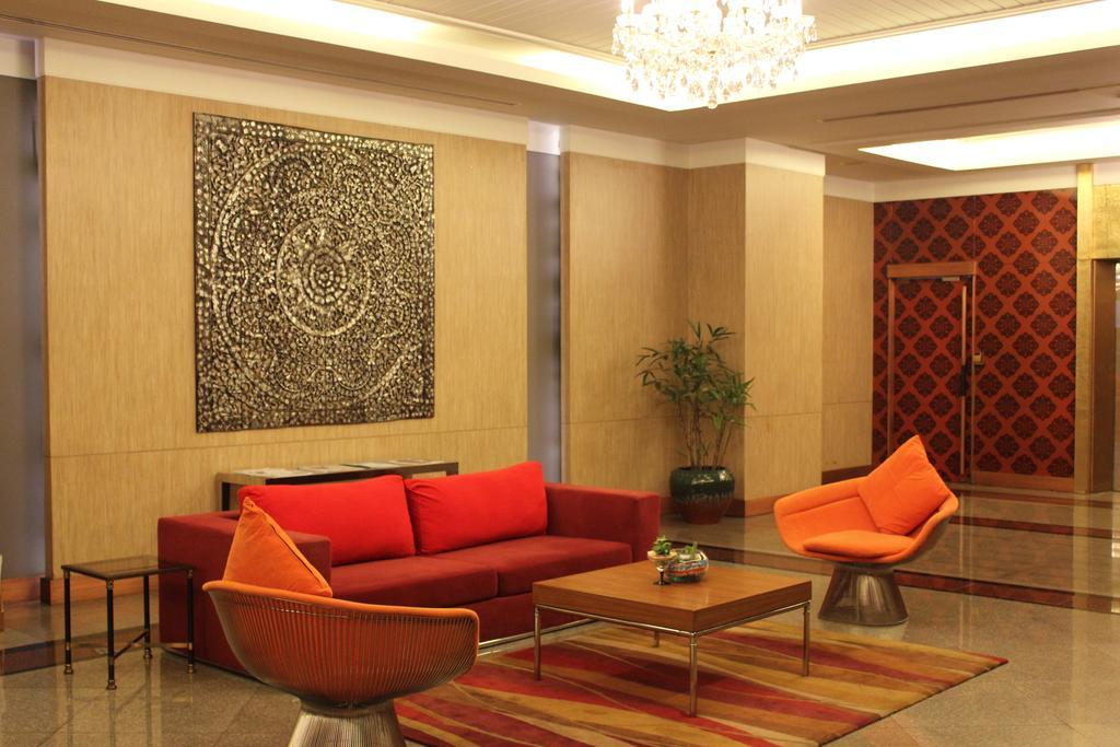 Rembrandt Suites Бангкок Экстерьер фото